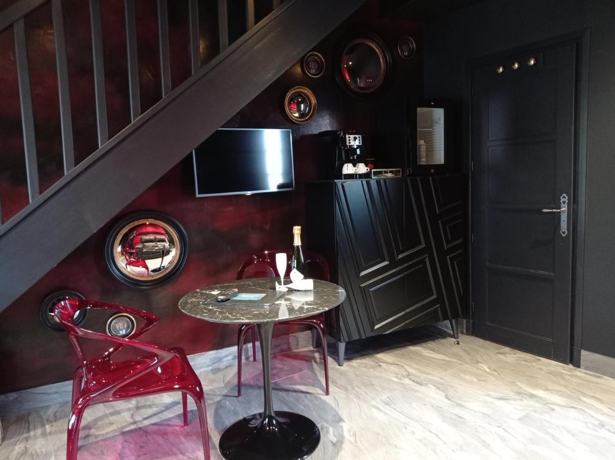 Hotel Et Spa Le Lion D'Or Pont-Évêque エクステリア 写真